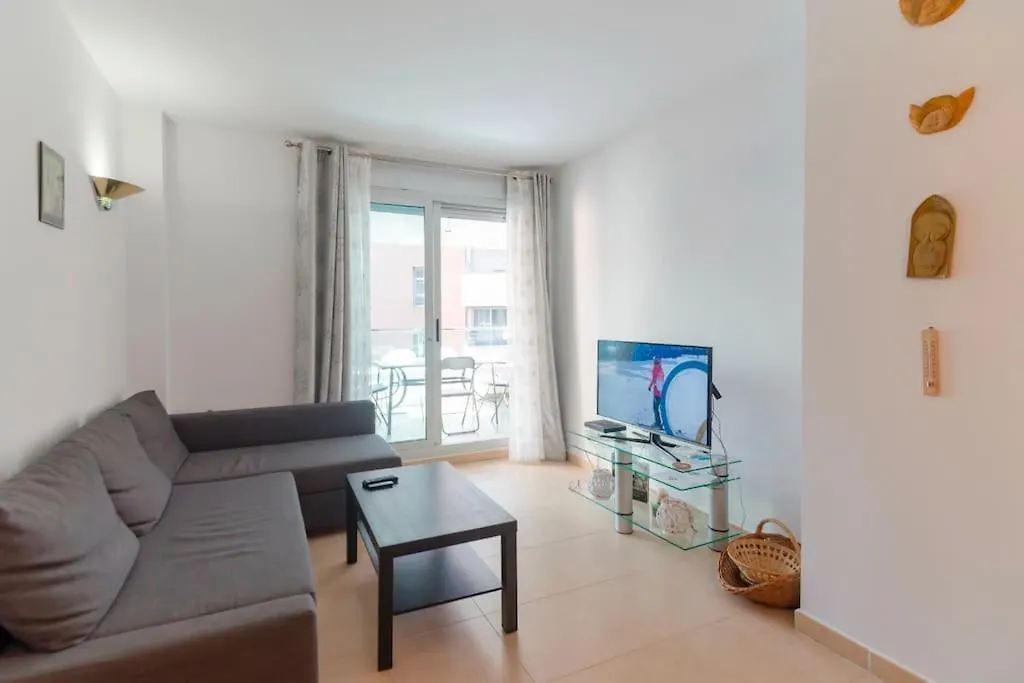 Apartment Sa Boadella Con Piscina Y Garaje Close To The Beach Lloret de Mar